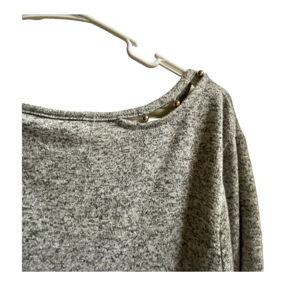 Jennifer Lopez V neck Silver Beads Accented Top size Large Gray - Picture 6 of 7